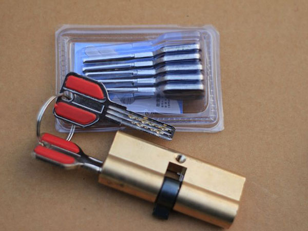 海原24小时上门开锁公司